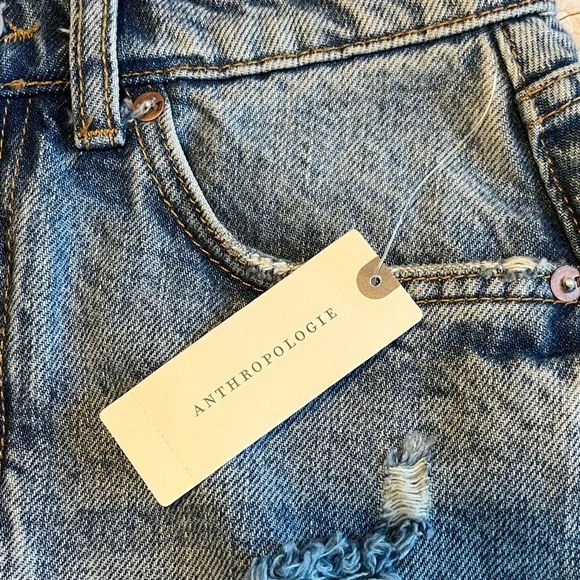 NWT Anthropologie Pilcro Blue Denim Mini Skirt Distressed Raw Hem Pockets Size 0 - Picture 2 of 6